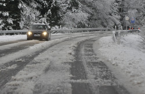 Slow 2012 car sales BMW snow Germany