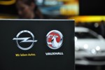 Opel Vauxhall Geneva 2012 badge