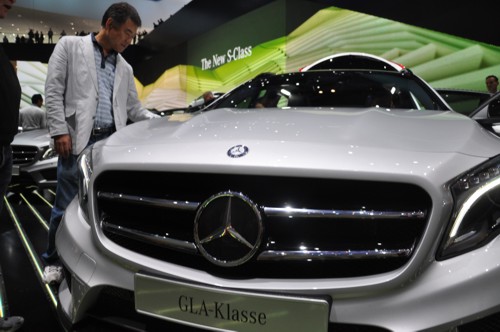 Mercedes GLA Frankfurt Japan