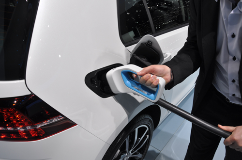 VW Volkswagen Golf GTE 2015MY charging electric