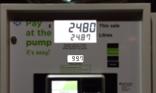 UK Fuel petrol price December 2015 under 1GBP per litre